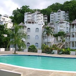 sky-castles-ocho-rios.comcaribbean.com/