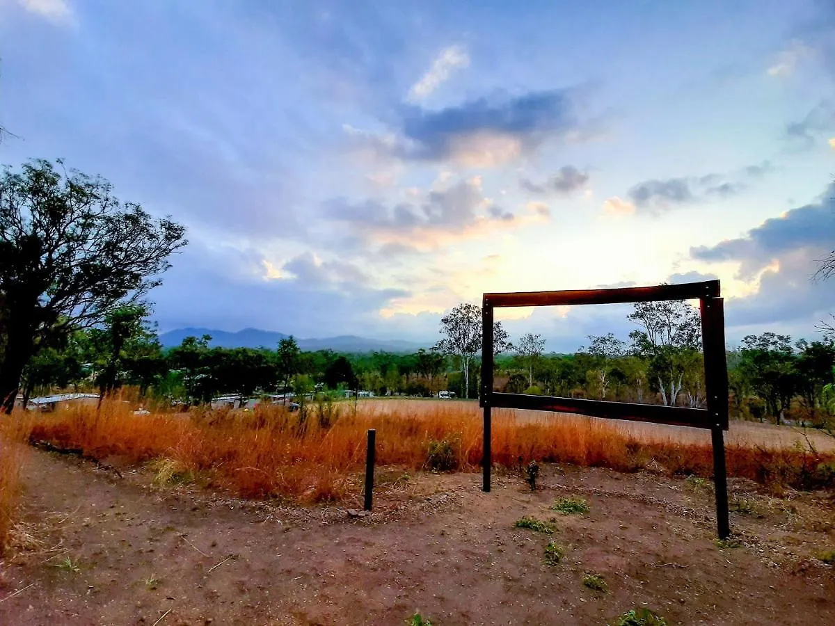 Mt Larcom Tourist Park 호텔 Mount Larcom